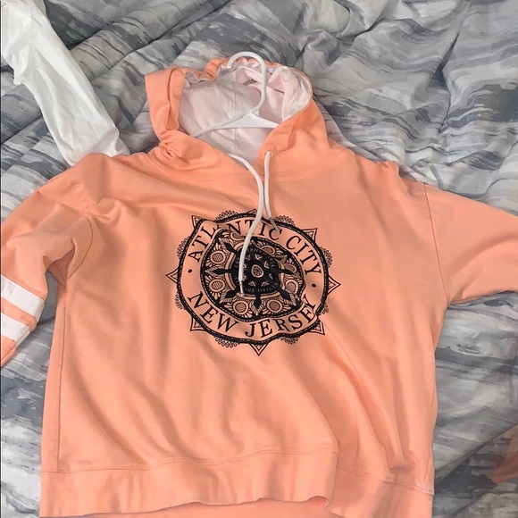 Crop top sweatshirt - Picture 2 of 2